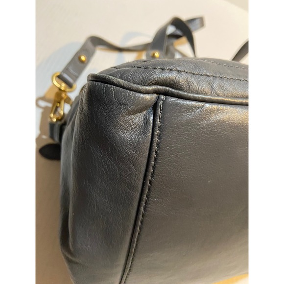 Marc Jacobs Petal to the Metal Natasha Gray Leather Shoulder Bag - Picture 11 of 14